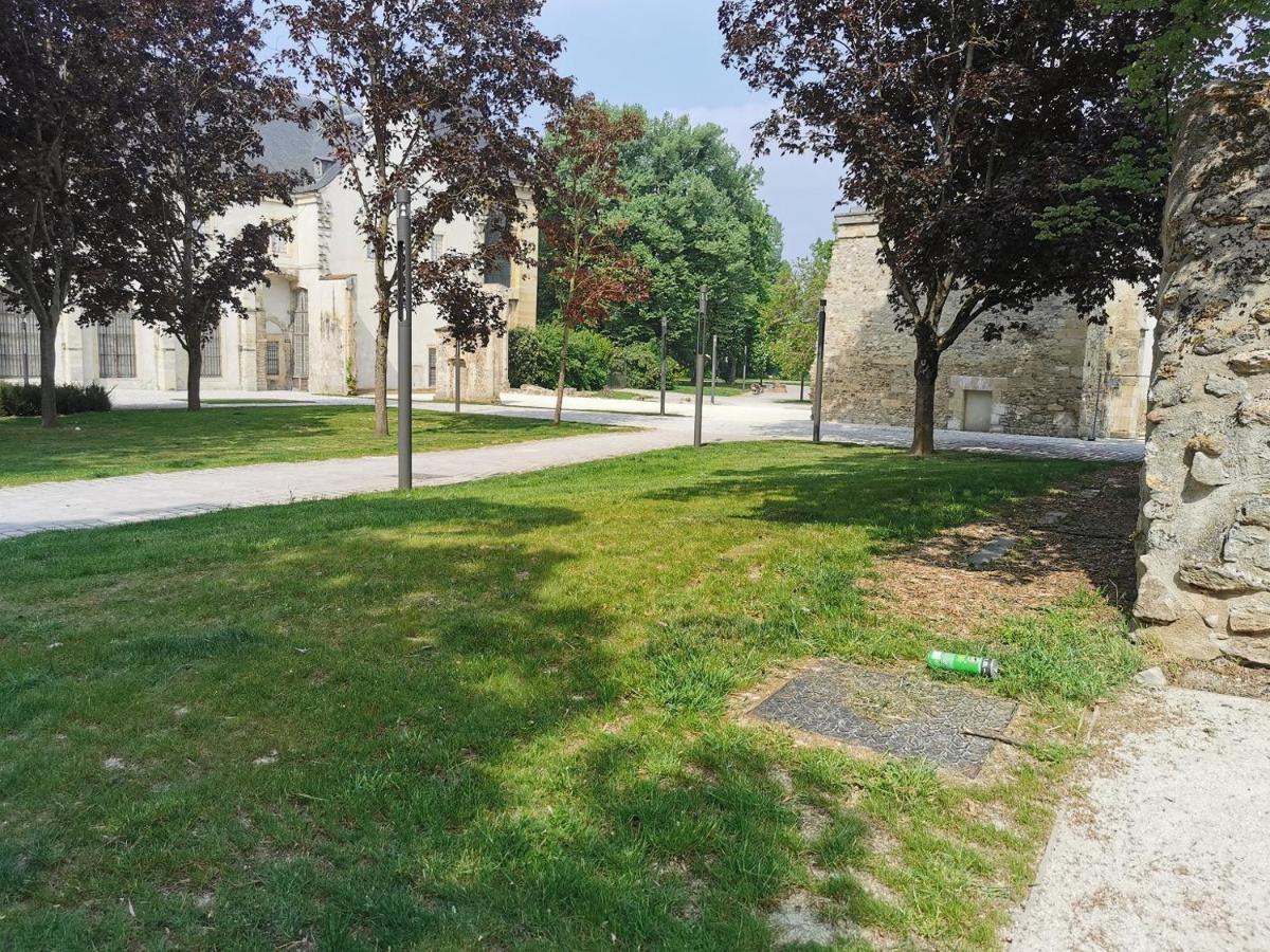 Elegance & Confort - Appart Pres Caves Au Coeur De Reims Bagian luar foto